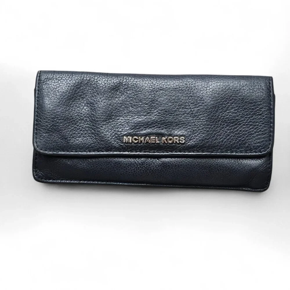 Michael Kors Jet Set Soft Pebbled Leather Travel Large Black Flat Wallet